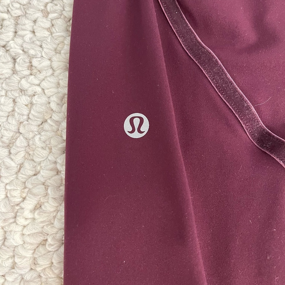 Lululemon Wunder Under High-Rise Tight Flocked 28" in Dark Adobe/Floral - Size 6 - Picture 13 of 14